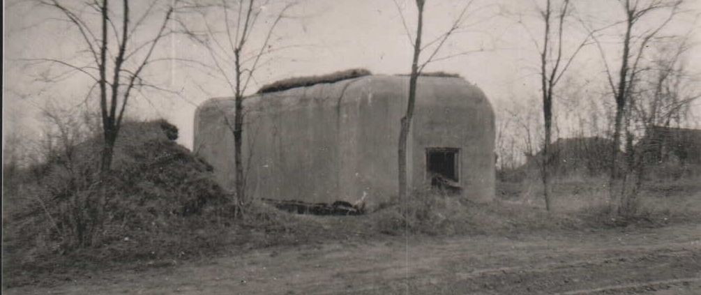 Československý bunkr 10/3122/A140-Z vystavěný v Prátlsbrunu (1938), stav v roce 1944 - zdroj: Pavel Mašek