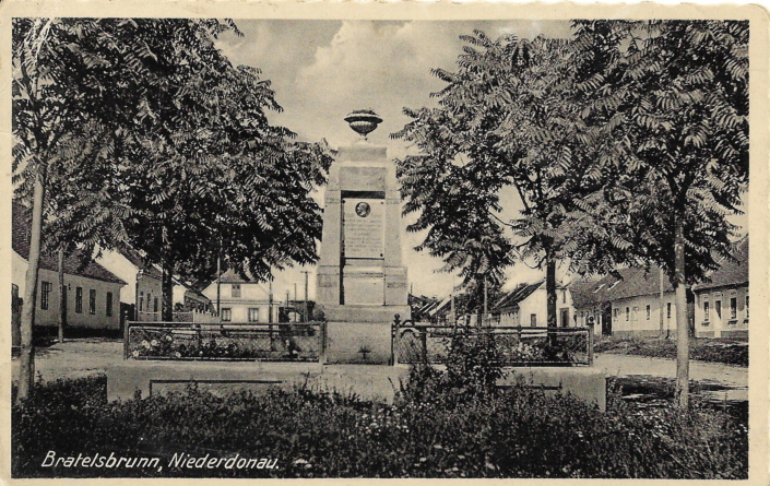 Bratelsbrunn, památník císaře Josefa II., období 1938 až 1945 - zdroj: Sbírka Adelheid Wolf