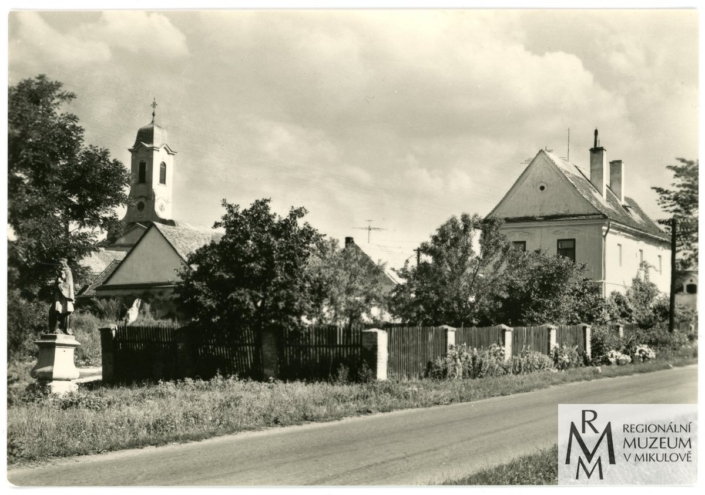 Březí, pohlednice, nedatováno, zdroj: Regionální muzeum v Mikulově