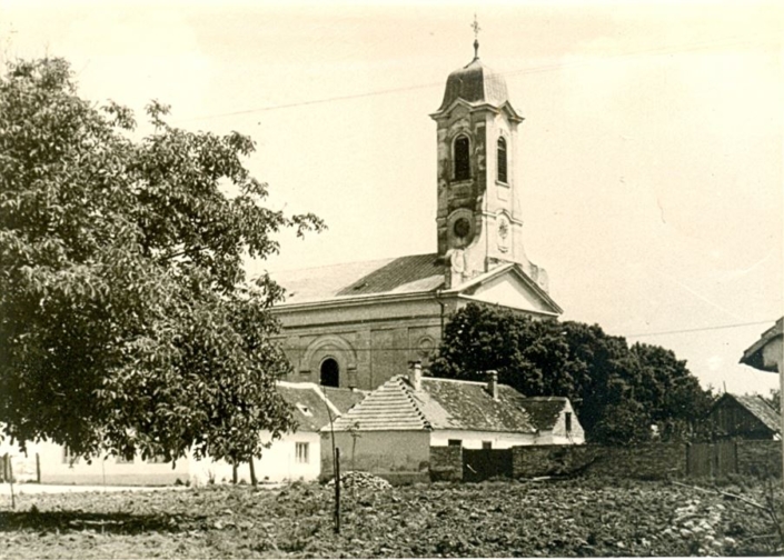 Bratelsbrunn, kostel s novou střechou, nedatováno - zdroj: Sbírka Adelheid Wolf