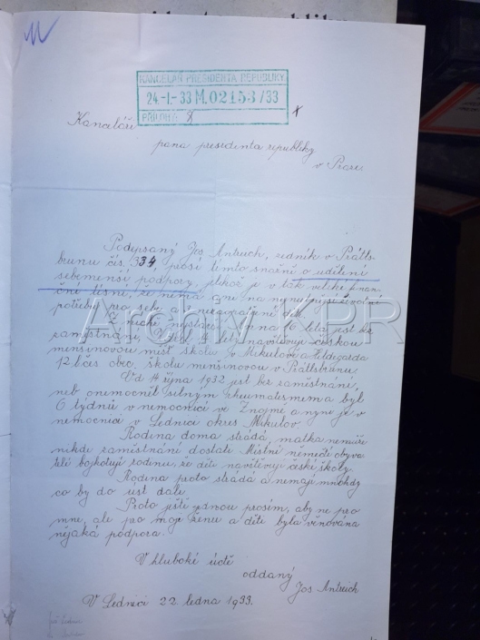 Josef Antreich, nezaměstnaný zedník, Prátlsbrun, žádá o podporu, zdroj: Archiv Kanceláře prezidenta republiky