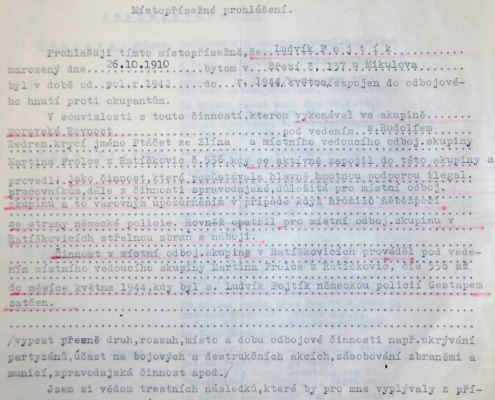 Martin Frolec podává místopřísežné prohlášení o Ludvíku Fojtíkovi a jeho odbojové činnosti, rok 1969 – zdroj: Vojenský historický archiv