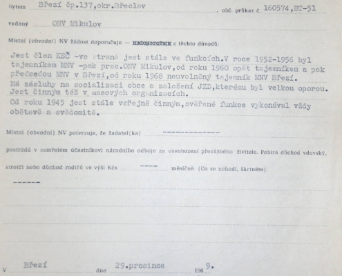 Místní národní výbor v Březí - J. Kadrnka - doporučuje vydání Ludvíku Fojtíkovi osvědčení podle zák. čís. 255/1946 Sb., rok 1969 – zdroj: Vojenský historický archiv