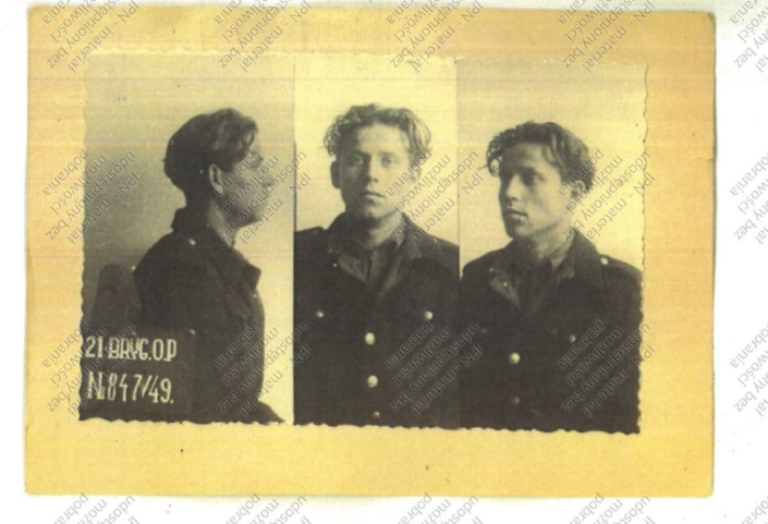 Roman Dzidycz na fotografii z roku 1949 při odpykávání trestu za nelegální přechod státní hranice. Zdroj: IPN – Instytut Pamięci Narodowej